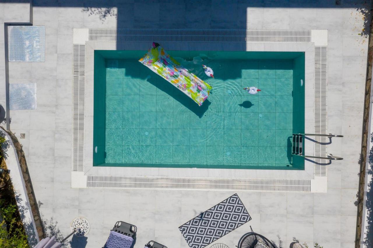 アファンドウ Mikaela'S Pool Houseヴィラ エクステリア 写真